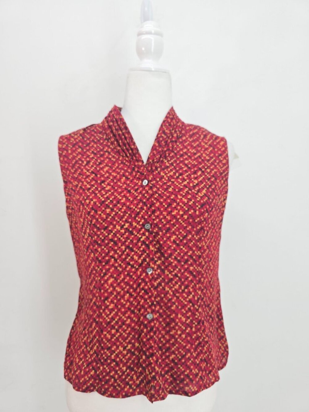 NWT Petite Sophisticate Red Diamond Yellow Print Silk Sleeveless Top Women MP
